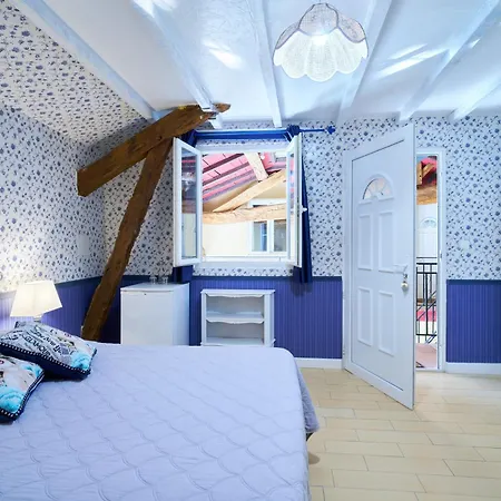 D'hotes Le Pre Fleuri 3* Saint-Sulpice-de-Roumagnac