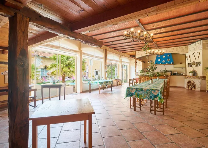 Chambres D'Hotes Le Pre Fleuri Penzion 3*