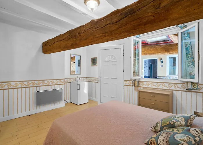 Chambres D'Hotes Le Pre Fleuri Penzion Saint-Sulpice-de-Roumagnac