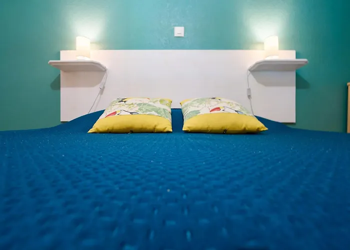 Chambres D'Hotes Le Pre Fleuri Saint-Sulpice-de-Roumagnac